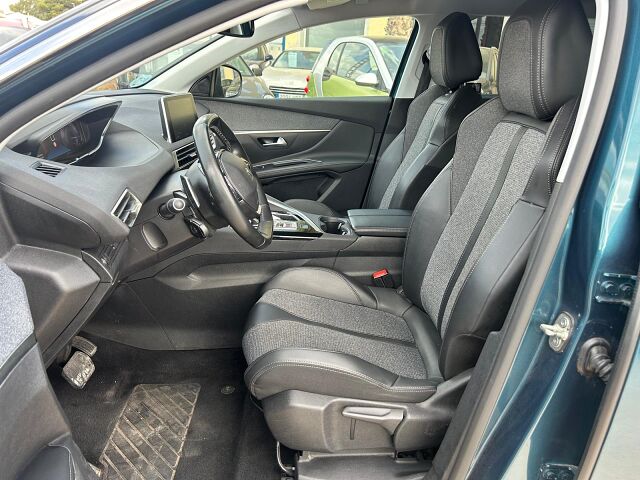 PEUGEOT 5008 ALLURE 1.2 E-THP AUTO SPANISH LHD IN SPAIN 56K 7 SEATS SUPERB 2020